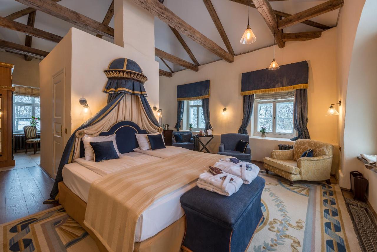Kernu Manor Hotel Bagian luar foto