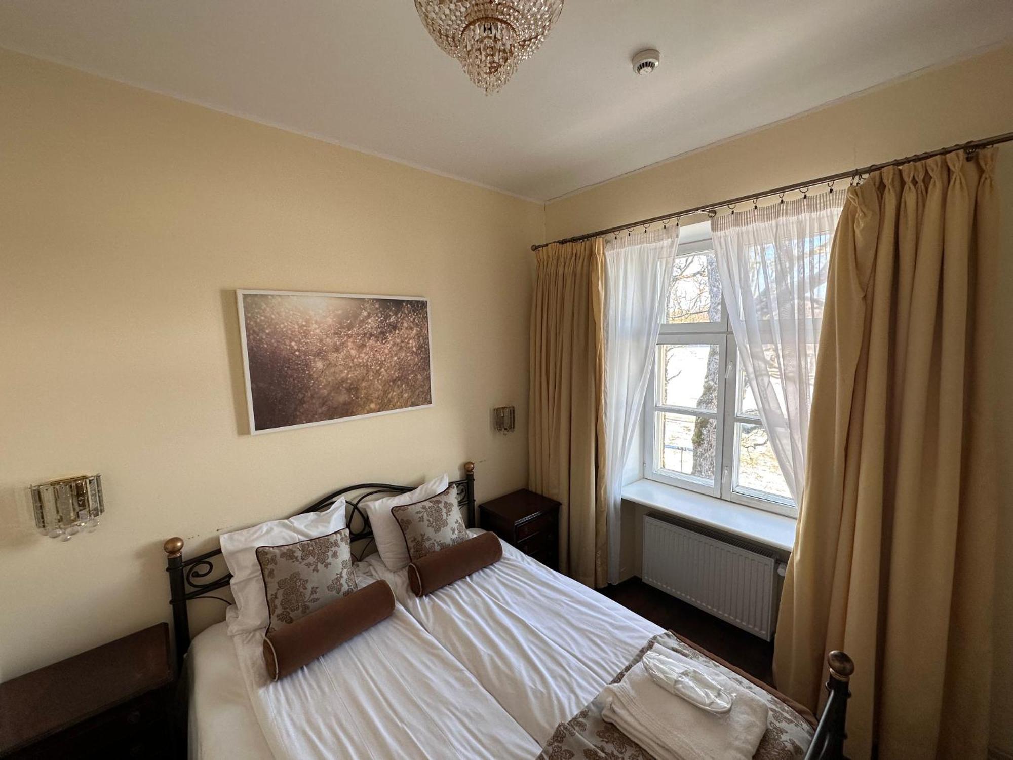 Kernu Manor Hotel Bagian luar foto