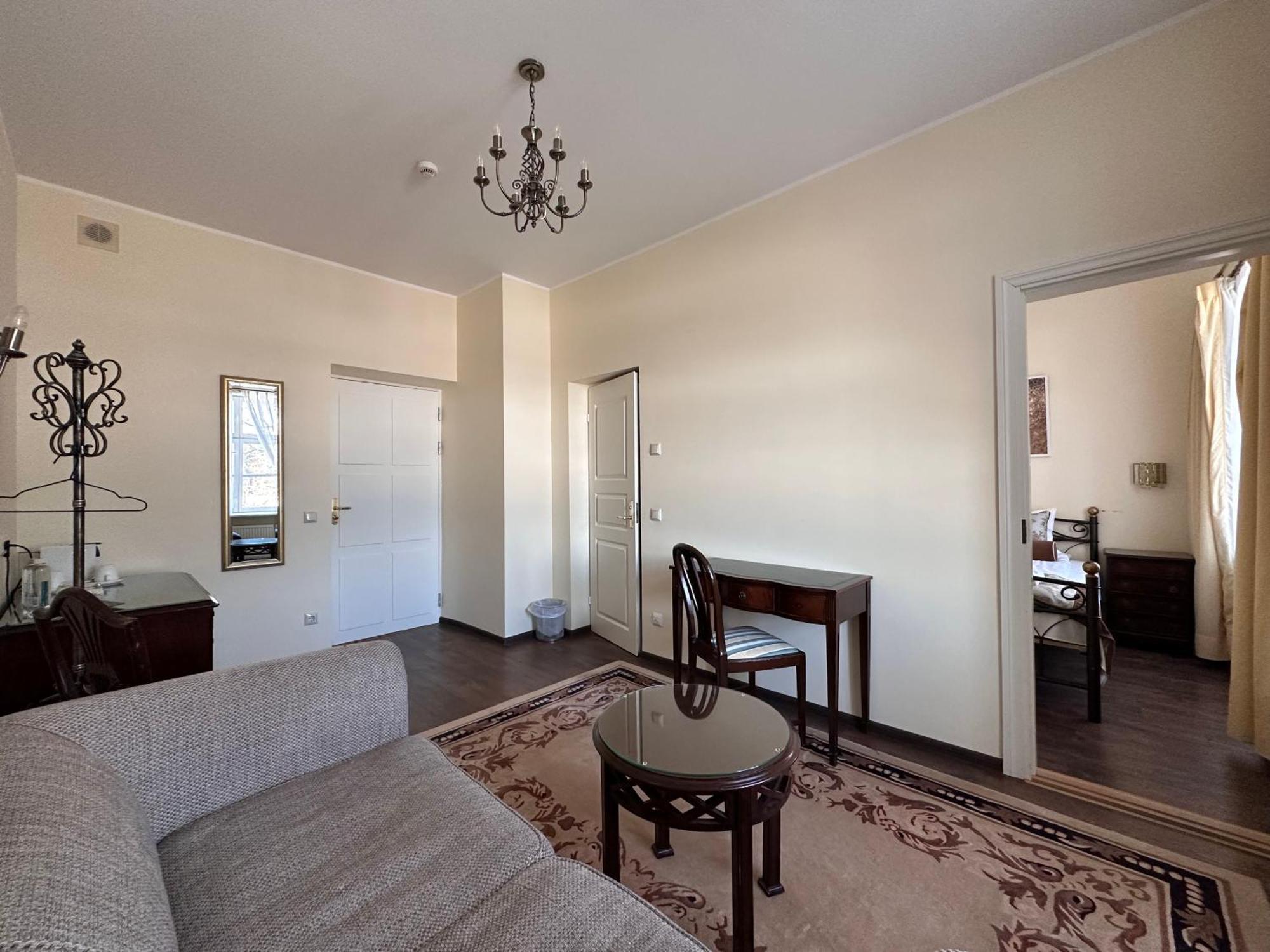 Kernu Manor Hotel Bagian luar foto