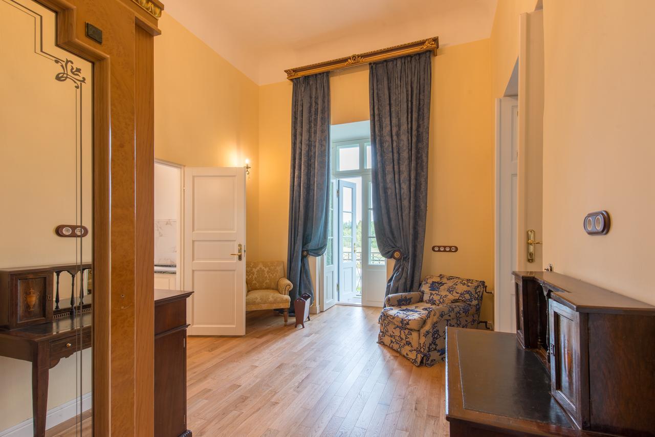 Kernu Manor Hotel Bagian luar foto