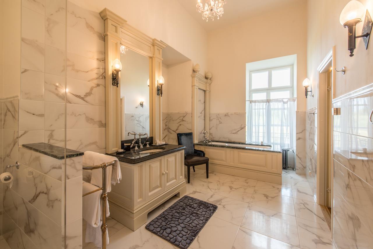Kernu Manor Hotel Bagian luar foto